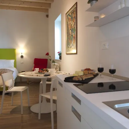 Apartment Ai Portoni *