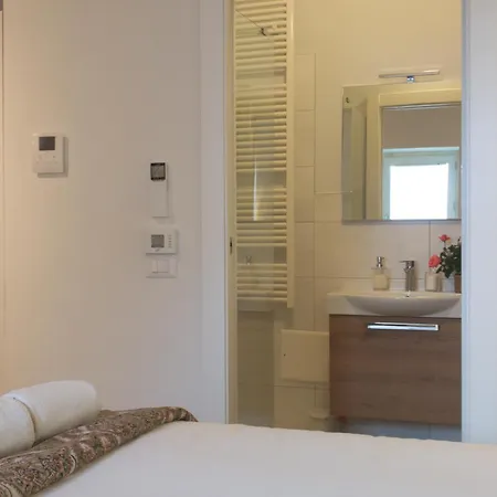 Ai Portoni Apartment *