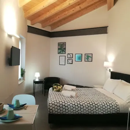 Ai Portoni Apartment *