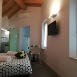 Ai Portoni Apartment *