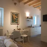 Ai Portoni